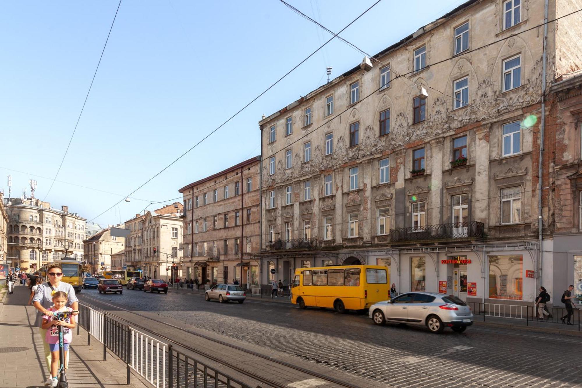 Royal Apartment On Gorodotska 33 Street リヴィウ エクステリア 写真